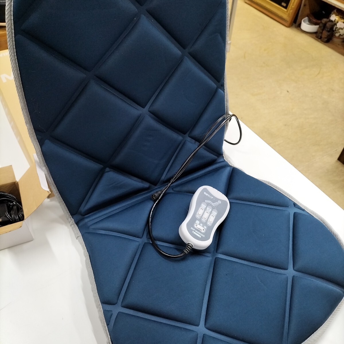 シートマッサージャー ツインバード TWINBIRD EM-2546 ネイビーブルー　座椅子　椅子　ベッド
