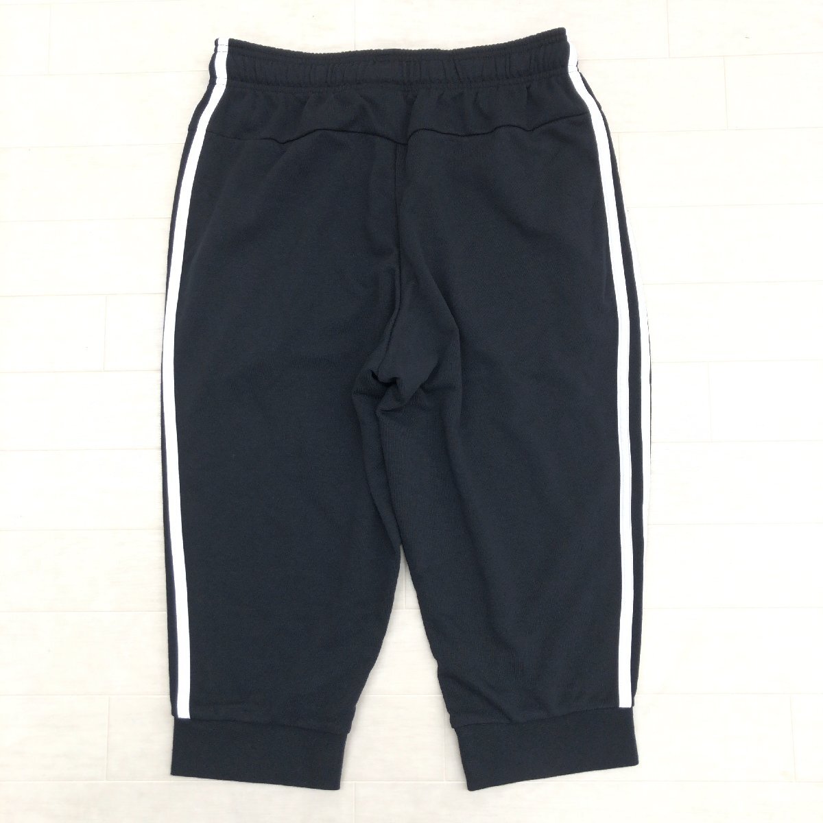 adidas アディダス 定価4,490円+稅 3ストライプス スウェット 3/4パンツ M 黒 ブラック ハーフパンツ ジャージ ジョガーパンツ メンズ 紳士