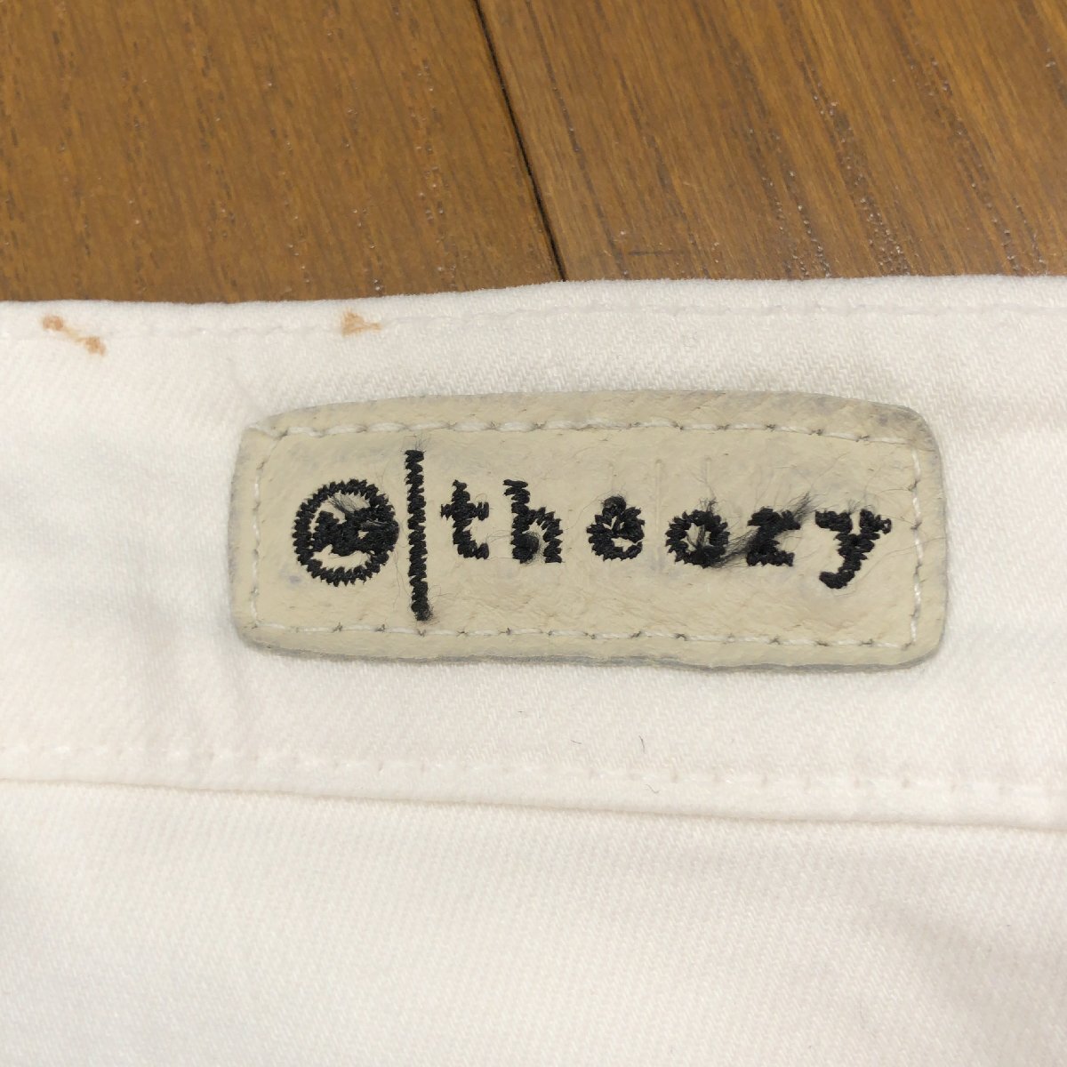 USA製 AG×Theory エージー セオリー Tomboy Crop ストレッチ ストレート カラーデニム パンツ 26 w74 白 ホワイト 白パン ジーンズ 女性用_画像4