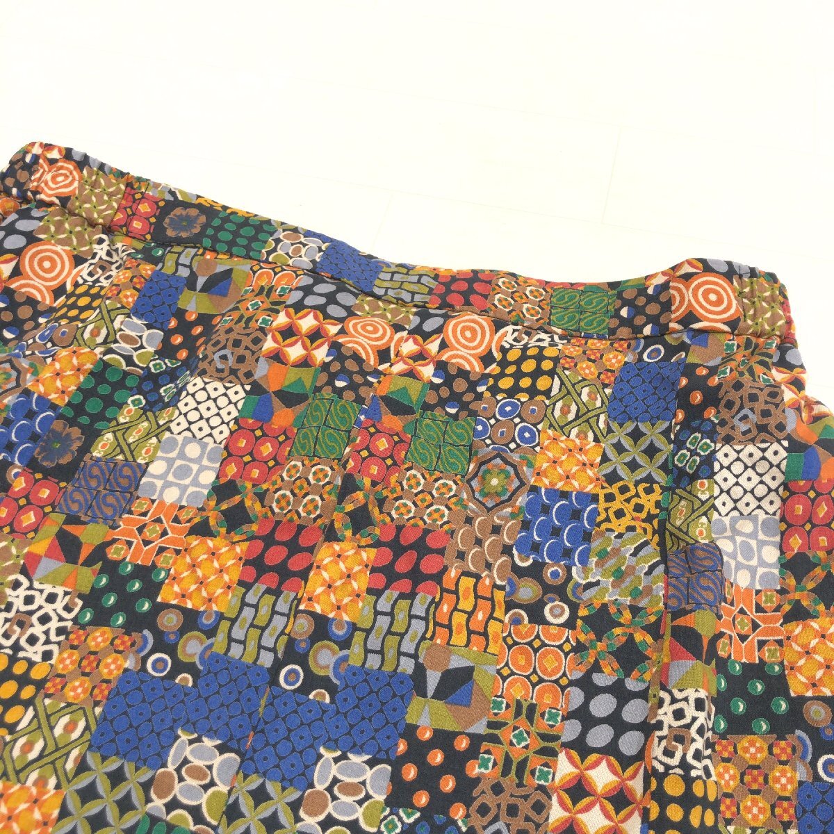 美品 HARDY AMIES SPORT ハーディエイミス ヴィンテージ 総柄 フレアスカート 11(L) ミモレ丈 ロングスカート 古着 レトロ レディース_画像4