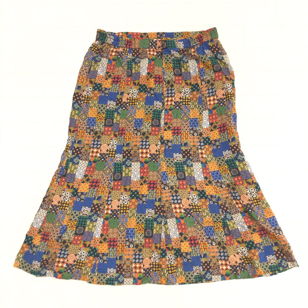 美品 HARDY AMIES SPORT ハーディエイミス ヴィンテージ 総柄 フレアスカート 11(L) ミモレ丈 ロングスカート 古着 レトロ レディース_画像2