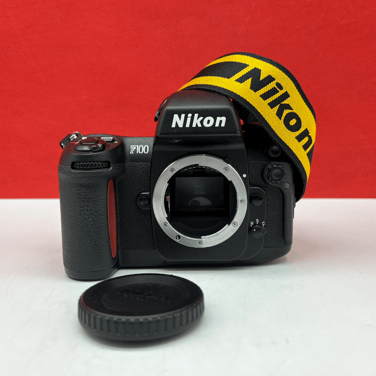 Nikon F100 一眼レフ フィルムカメラ 動作確認済 Fマウント