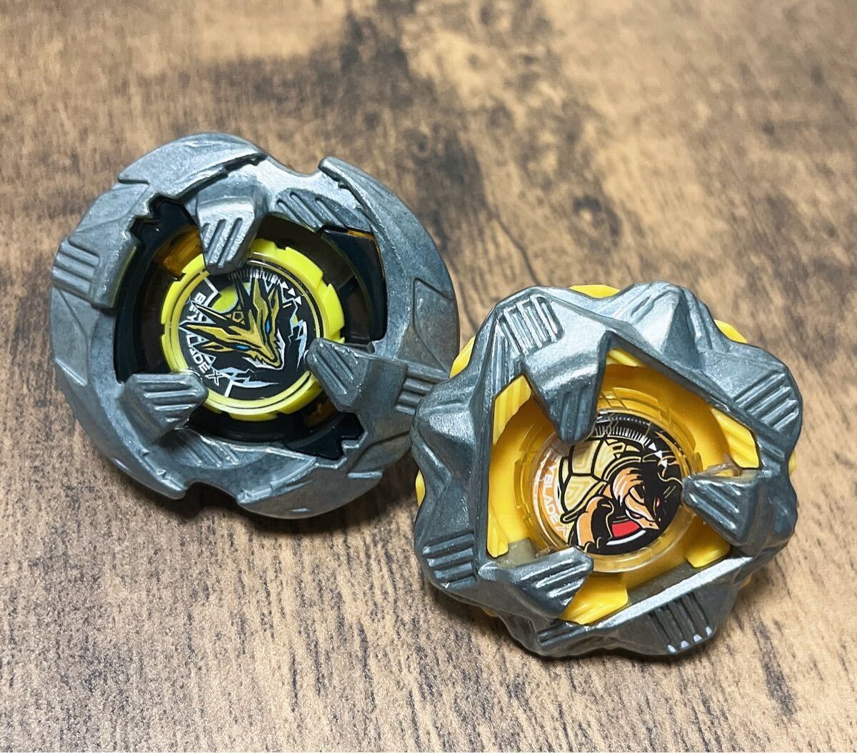 シェルタードレイク ブラックシェル イエロー ベイブレードX beyblade 国内正规品 1円开始 ランダムブースター