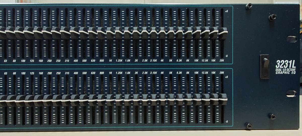 dbx 3231L グラフィックイコライザー GEQ 本體のみ 電源は入りません ※ジャンク扱い品 パーツ取りなどにお使いください