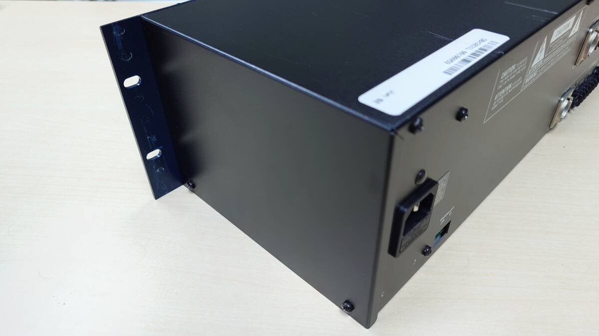 dbx 3231L グラフィックイコライザー GEQ 本體のみ 電源は入りません ※ジャンク扱い品 パーツ取りなどにお使いください