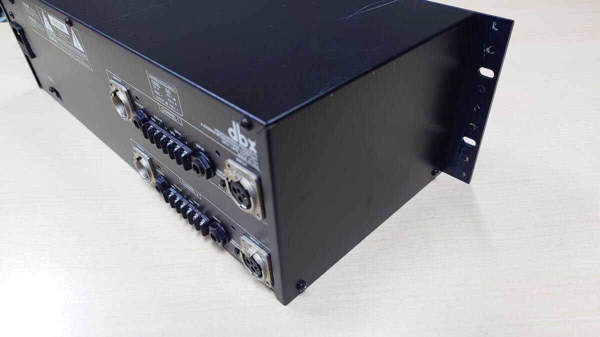 dbx 3231L グラフィックイコライザー GEQ 本體のみ 電源は入りません ※ジャンク扱い品 パーツ取りなどにお使いください