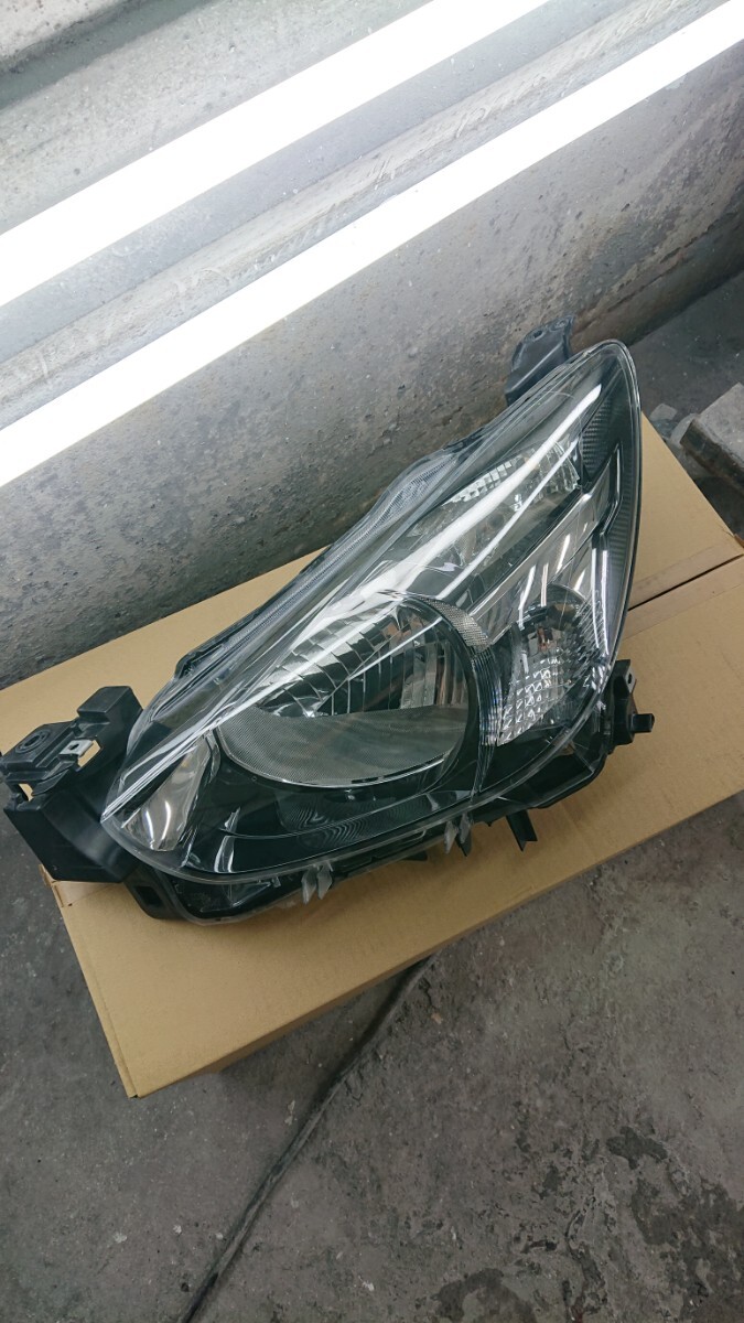 SALE，定番デミオ DJ系 DJ3FS DJ5FS DJLFS 純正ハロゲン左ヘッドライト D09K-51040(ヘッドライト)｜売買されたオークション情報、yahooの商品情報をアーカイブ公開 - オークファン マツダ用