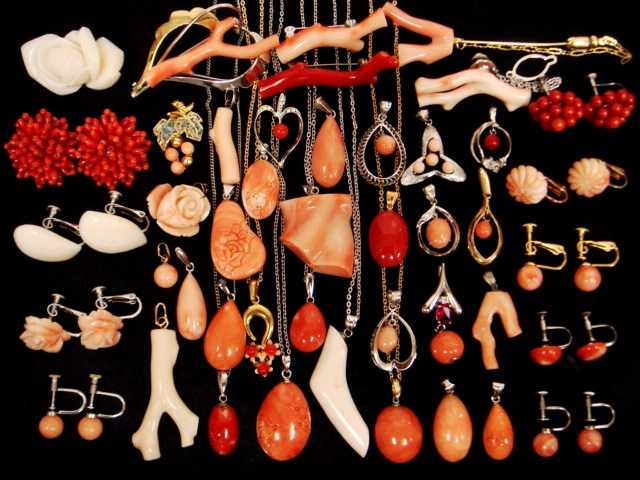 Yahoo!オークション - 大量 赤珊瑚・桃色珊瑚・白珊瑚