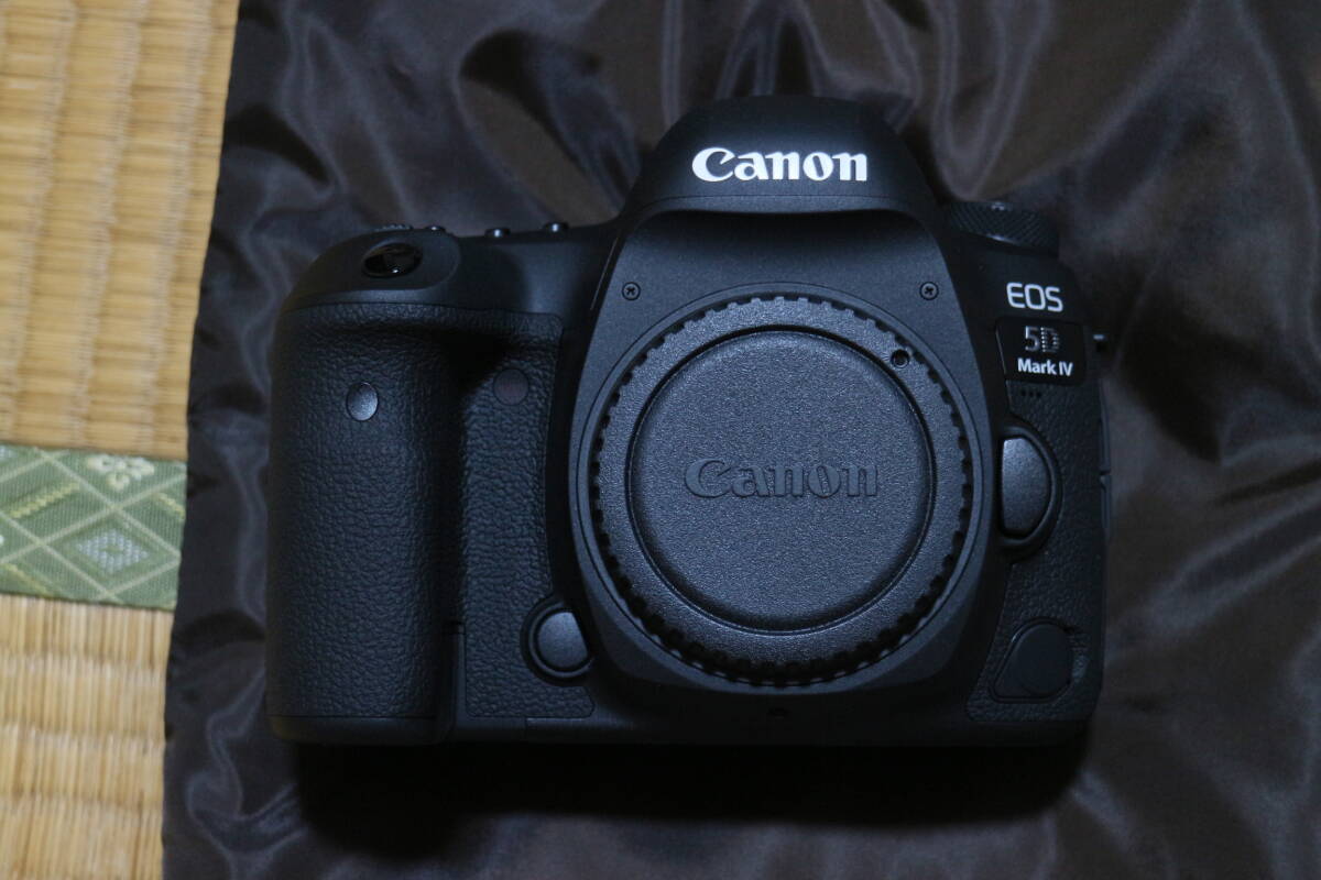  почти не использовался EOS 5D MarkⅣ Mark4