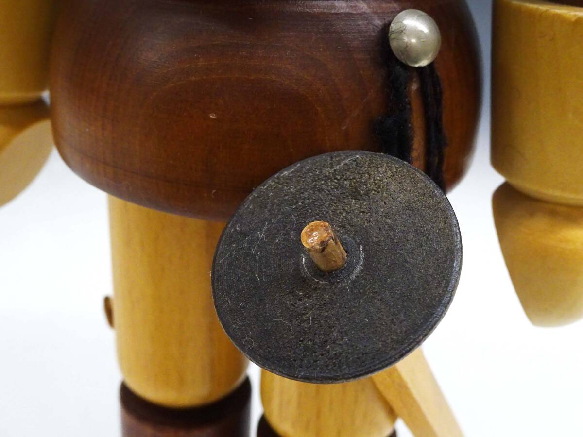 ◆(EG) 木製 くるみ割り人形 約37.5cm×約13.5cm×約13cm 木工芸 工芸品 民芸品 ドイツ製 兵隊 人形 置物 インテリア雑貨_画像7