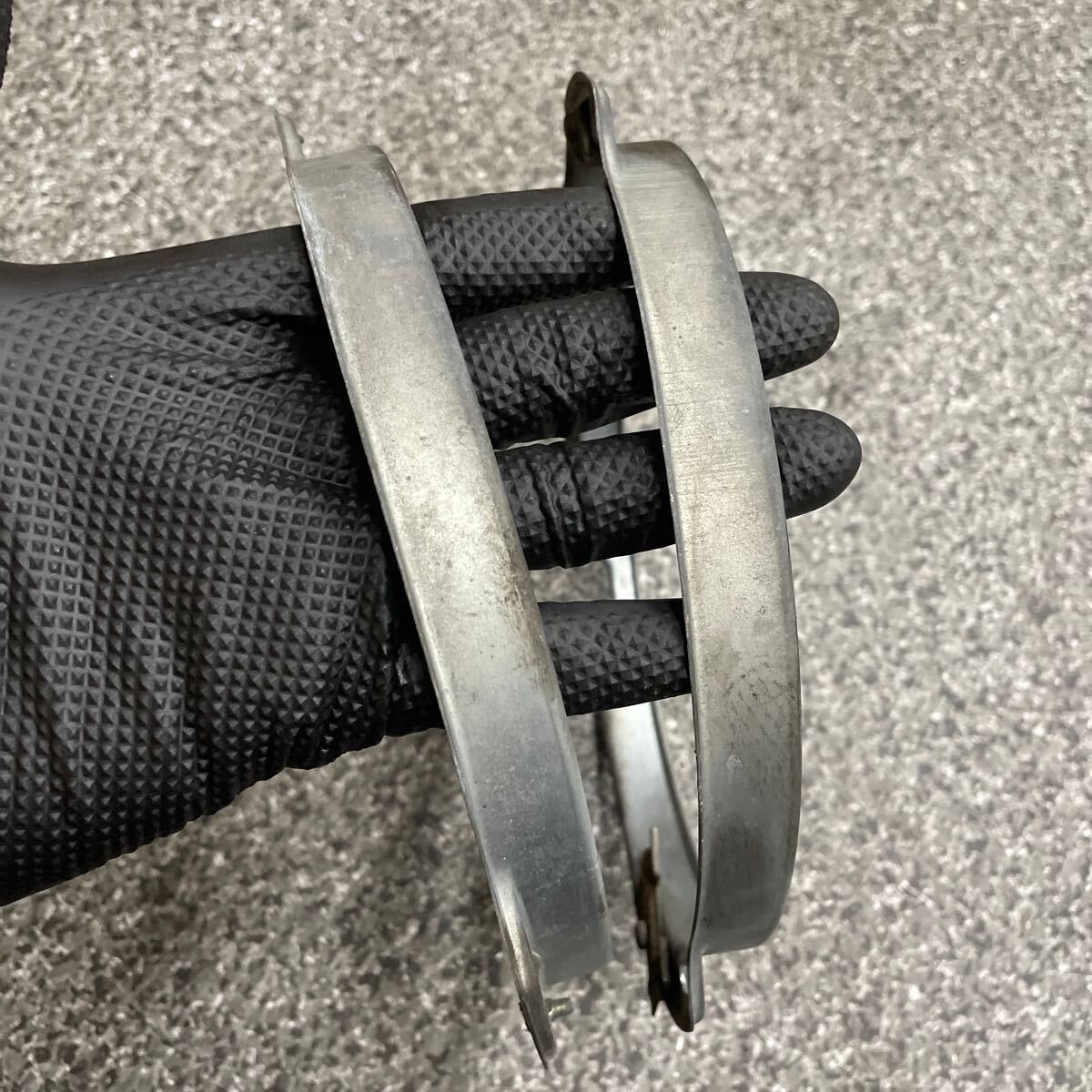 крепление передней фары левый и правый в комплекте Jimny JA71