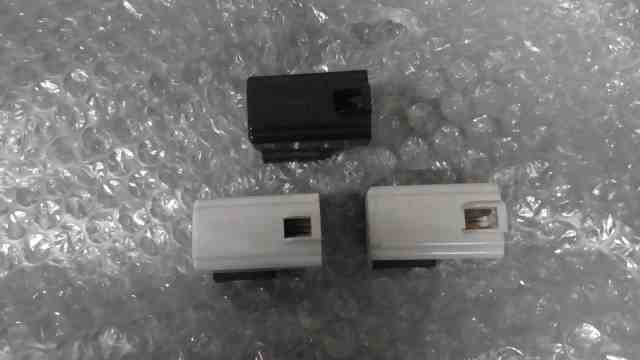 マジェスティ250　SG03J-060xxx　の　リレー *1749712048　中古_画像1