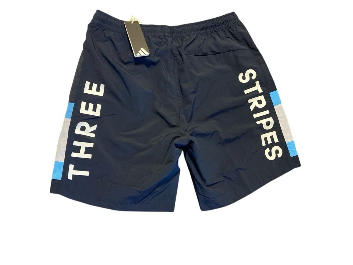 新品 正規(guī)品【adidas/アディダス】3ストライプス◆2XL◆ホワイト ネイビー◇白 紺◆Tシャツ&ショートパンツセット セットアップ ゆるめ