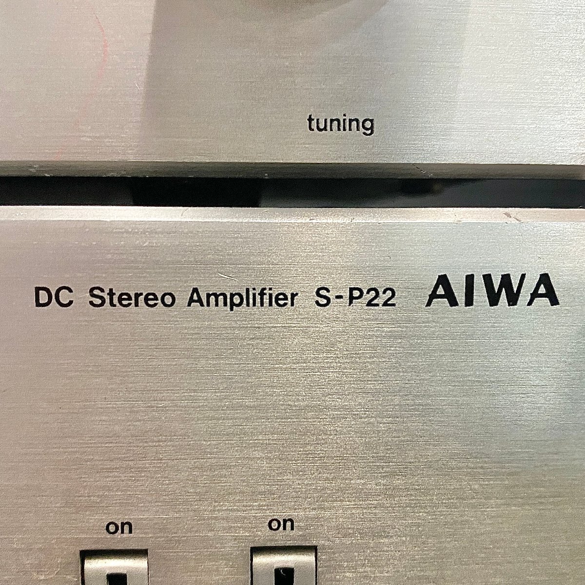 [ J ]8922 AIWA S-C22 предусилитель /S-P22 усилитель мощности /S-R22 FM/AM тюнер Aiwa 