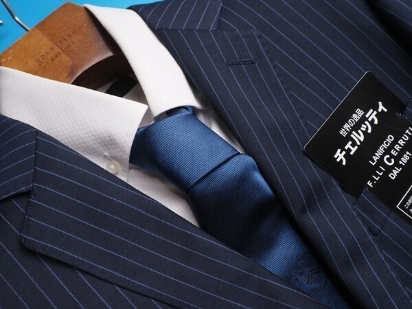 新品10.8万円 大手百貨店扱い 秋冬『チェルッティ Prestige 伊製生地』Super130S ウール100% 微起毛 格子柄 スーツAB8紺(B) 1002471 新品10.8万円 大手百貨店扱い 秋冬『チェルッティ イタリア製生地