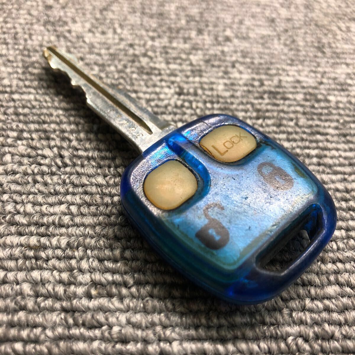 ekワゴン　ランサー等　三菱　純正　キーレス　リモコン　鍵　 2ボタン　G8D-534M-A 動作確認済　クリック感有　 D572