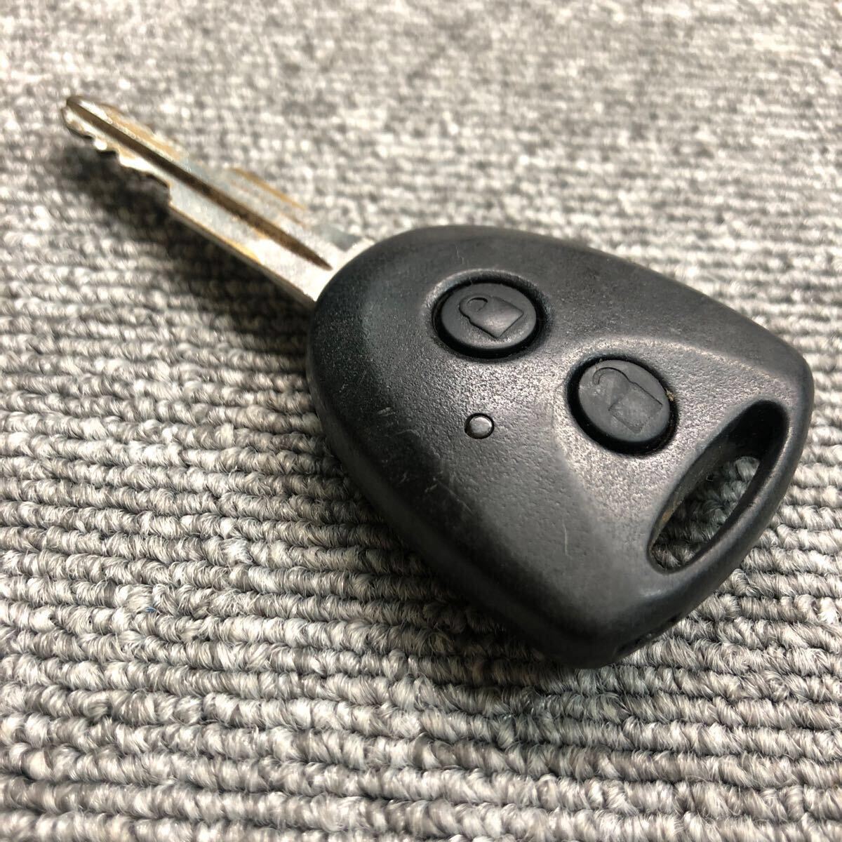 タント　ハイゼットカーゴ等　ダイハツ　純正　キーレス　リモコン　鍵　2ボタン 007AC0155 動(dòng)作確認(rèn)済　赤ランプ　クリック感有　D596