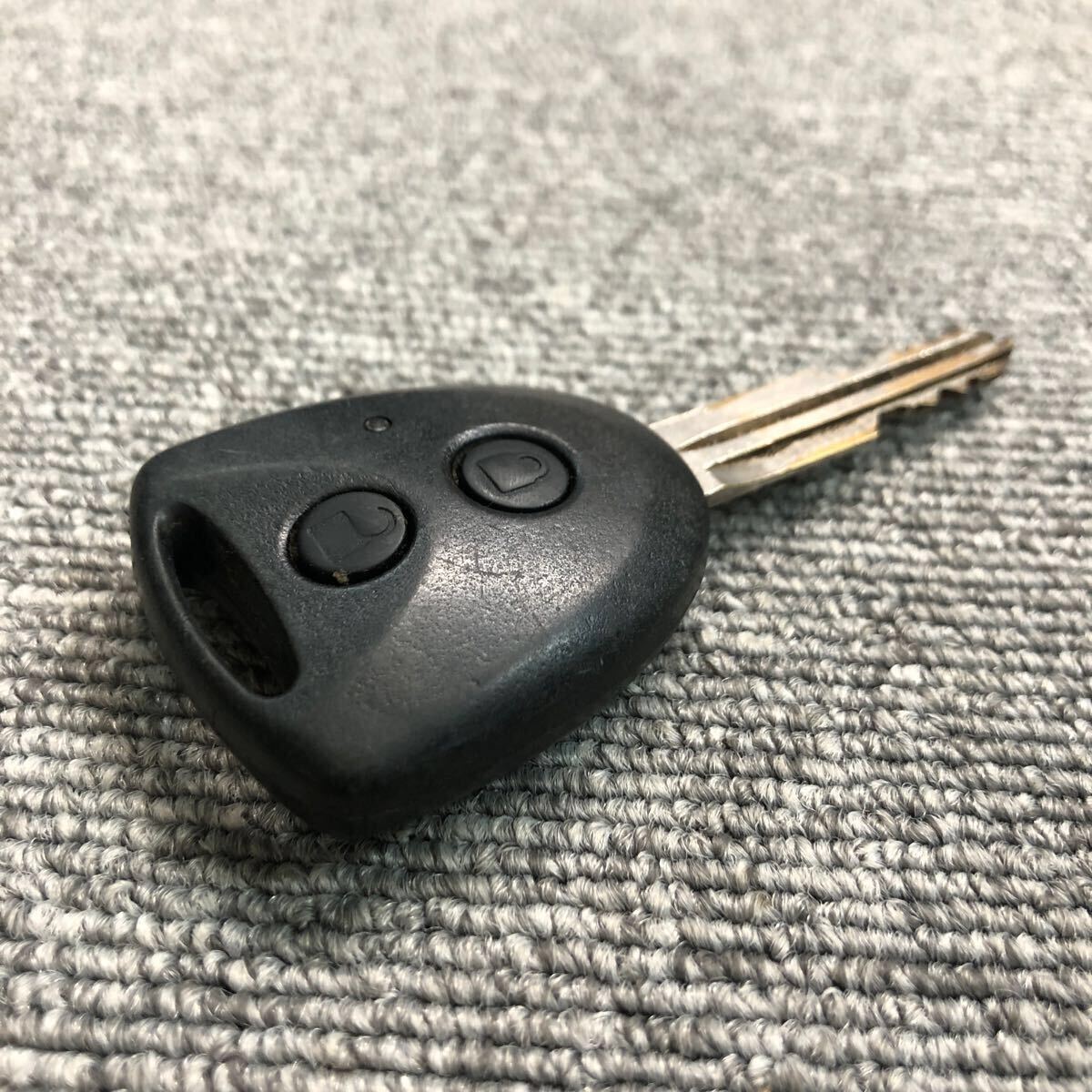 タント　ハイゼットカーゴ等　ダイハツ　純正　キーレス　リモコン　鍵　2ボタン 007AC0155 動(dòng)作確認(rèn)済　赤ランプ　クリック感有　D596