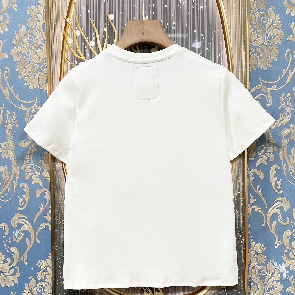定価2萬★christian milada?ミラノ発?半袖Tシャツ★快適 薄手 滑らか ハート柄 かわいい 丸首 著痩せ トップス 夏 レディース S/34サイズ