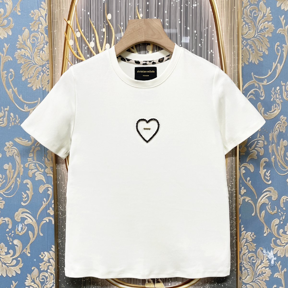 定価2萬★christian milada?ミラノ発?半袖Tシャツ★快適 薄手 滑らか ハート柄 かわいい 丸首 著痩せ トップス 夏 レディース S/34サイズ