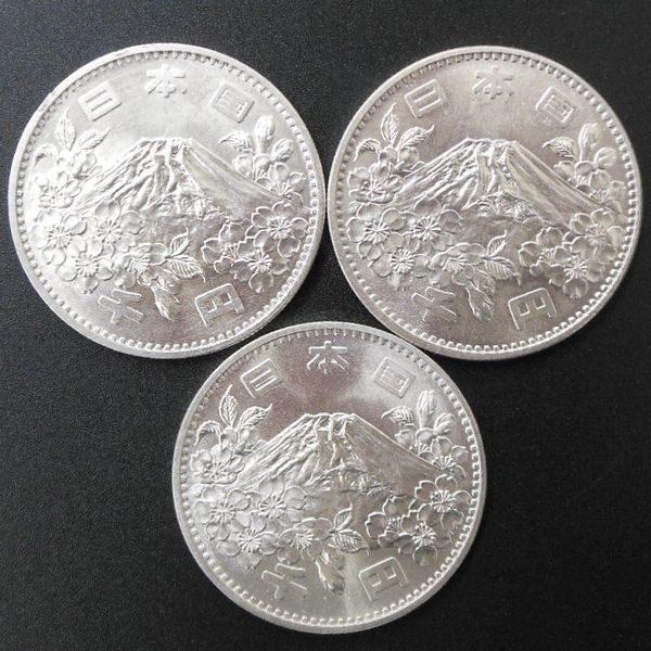 東京オリンピック記念★1000円銀貨３枚　昭和39年(1964 TOKYO)　現(xiàn)狀渡しお安くどうぞ