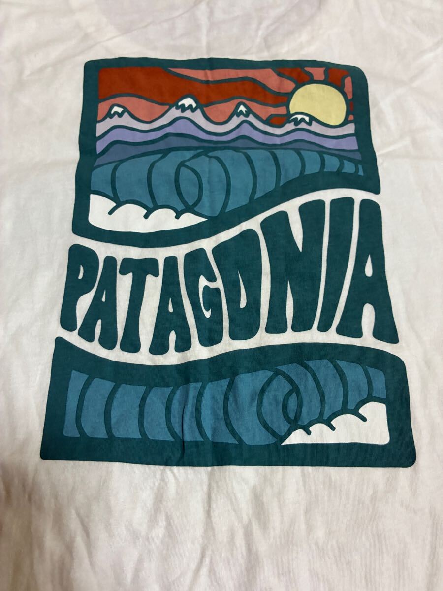 patagonia パタゴニア　p6 パタゴニアサーフ　オーガニックコットン　 半袖Tシャツ　白?。玻埃保鼓曛?スリムフィットＸＬサイズ　