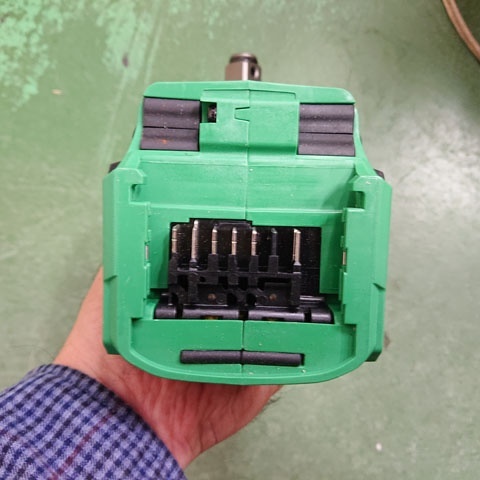 [ б/у текущее состояние товар ]HiKOKI высокий ko-kiWR36DD беспроводной ударный гайковерт корпус только 