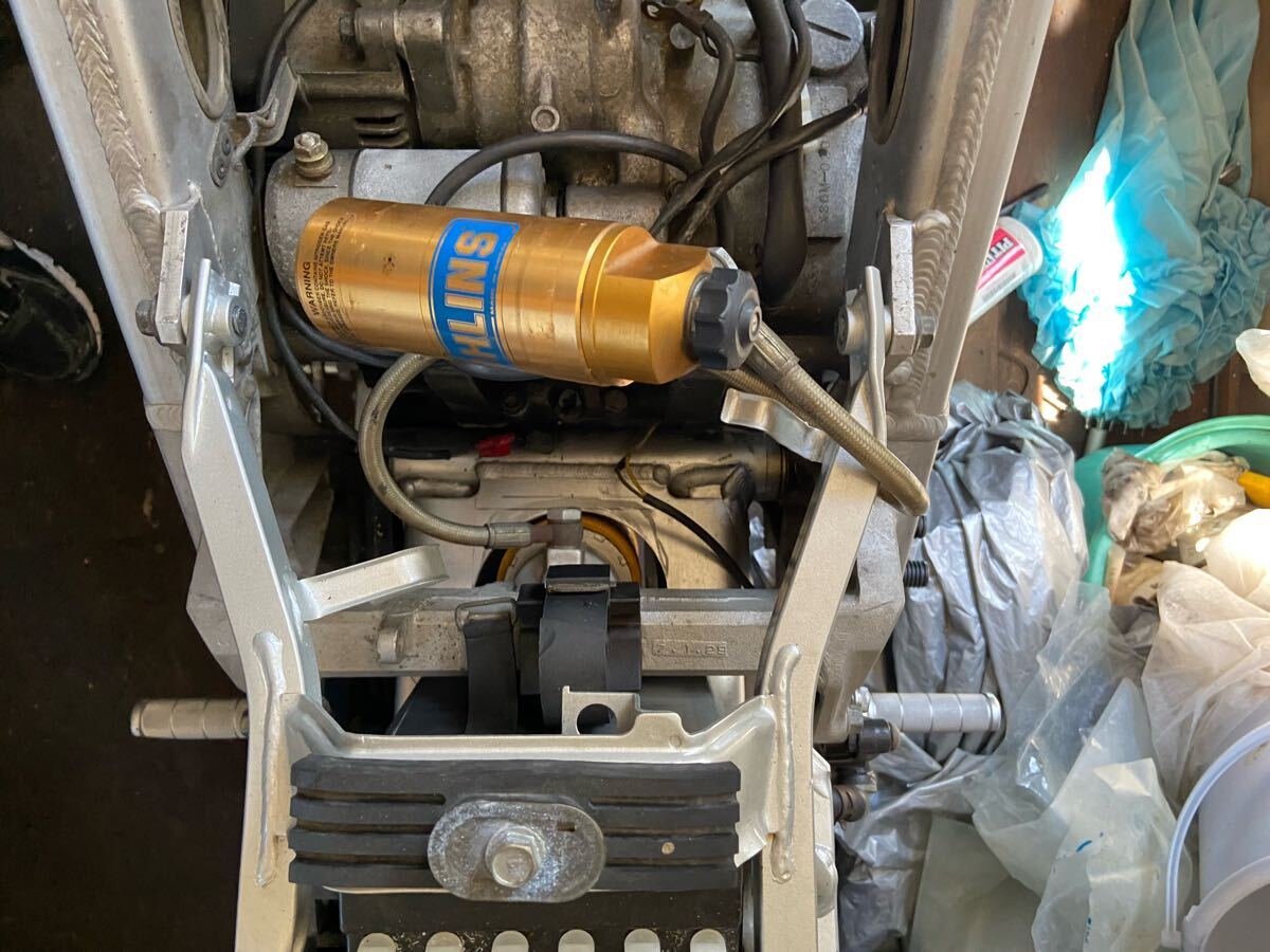 FZR1000(2GH)YZF-R1 использование не по назначению подвеска комплект FZ750 FZR750 тоже Ohlins задний амортизаторы 