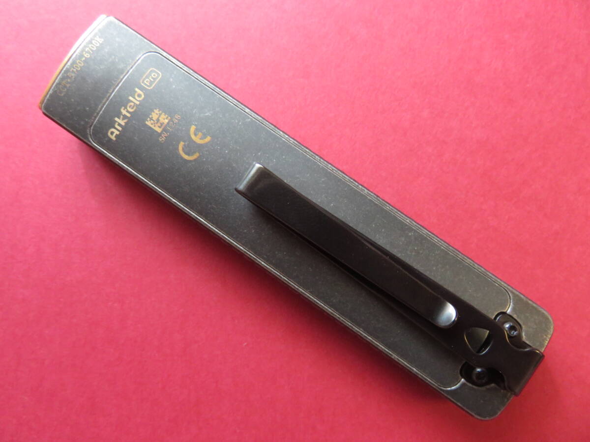 OLIGHT 【18周年 チタン歯車】 Arkfeld Pro 限定品 美品(オー