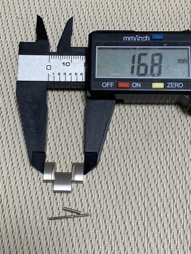 美品　正規(guī)品　TAGHEUER　タグホイヤー カレラ　 ベルト パーツ　コマ 駒　メンズ腕時(shí)計(jì) 1.7cm 17mm 