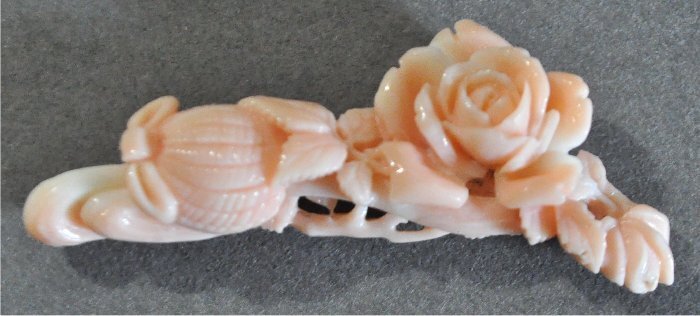 ナンタケットバスケット用のコーラルサンゴの薔薇彫りにクジラの歯の葉の彫りベースセットオーナメント