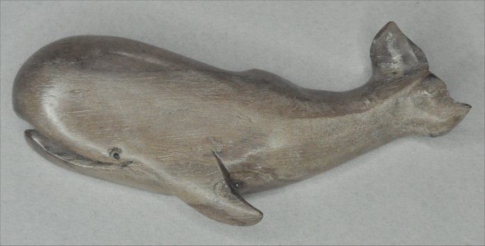 ナンタケットバスケット用のブラックウォールナットのクジラオーナメント