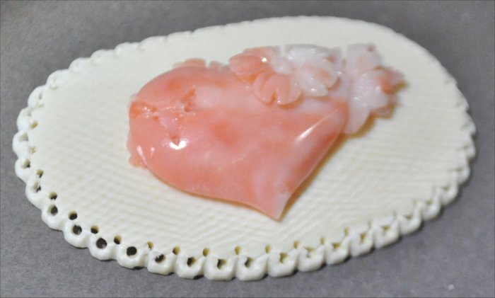 ナンタケットバスケット用のコーラルサンゴハート花のマンモス牙のレース模様プレートセットオーナメント