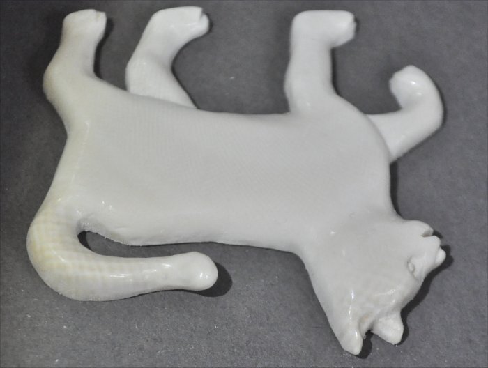 ナンタケットバスケット用のマンモス牙のねこのオーナメント