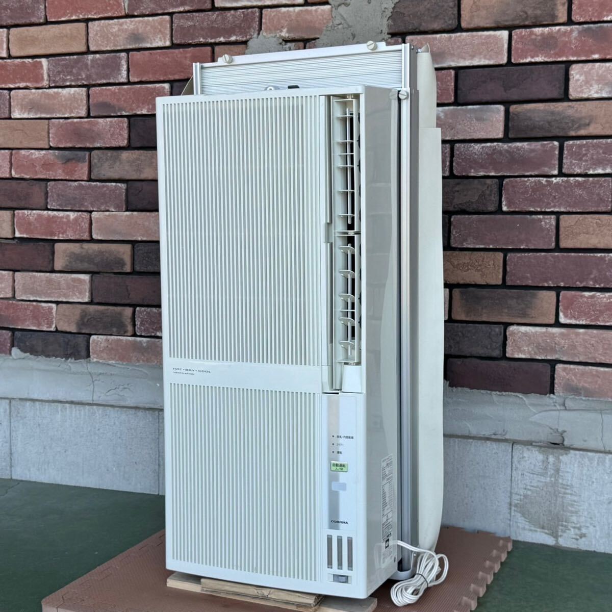 EFK1 コロナ 窓用エアコン 冷暖房兼用 CWH-A1819 動作確認済み EFK1 コロナ CORONA 窓用エアコン 冷暖房兼用タイプ CWH-A1819