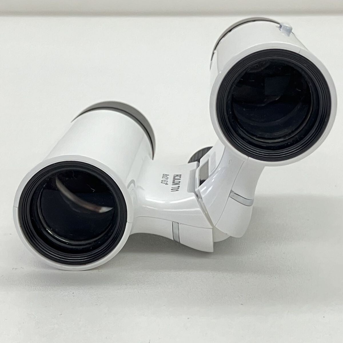 D115-I57-4256◎ Nikon ニコン 雙眼鏡 ACULON アキュロン T01 8×21 6.3° ホワイト 白 収納袋付き KA