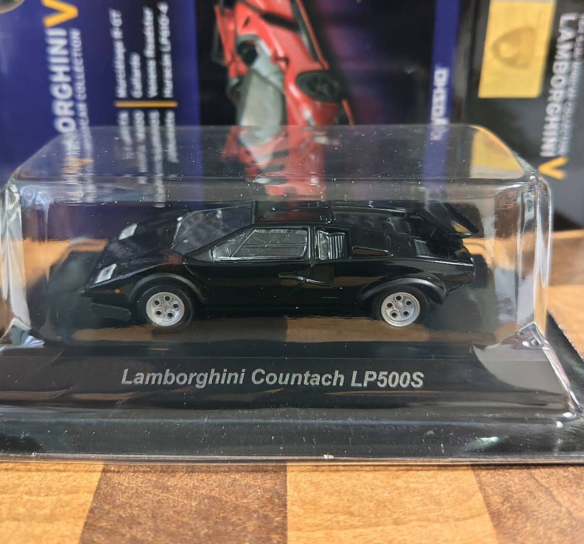 京商 1/64 ランボルギーニ5 カウンタック Countach LP500S 黒