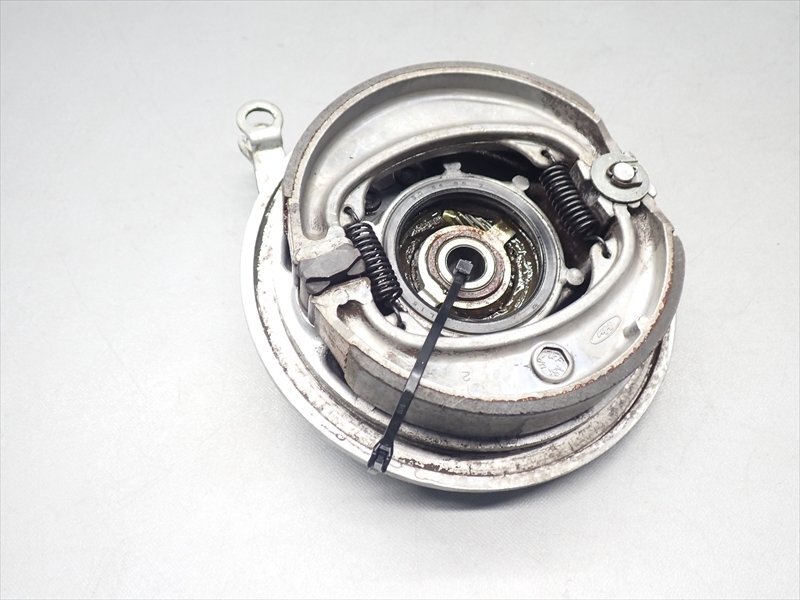 D1R7-0526 ホンダ ベンリィ CD125T フロント ブレーキ ドラム 純正品 【CD125T-121～ 動(dòng)畫有】