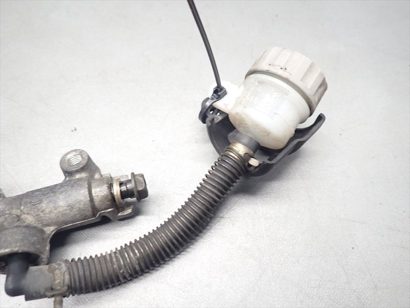 D1R7-0529 カワサキ エストレヤ リア ブレーキ マスター 純正品 【BJ250A-003*** 1992年式 キャブ車 動(dòng)畫有】