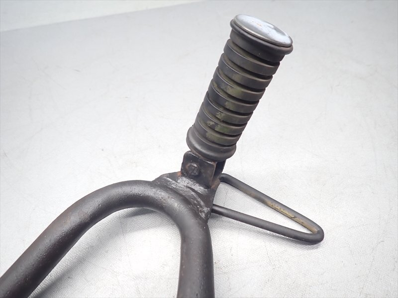 F1R7-0618 ヤマハ TW225E タンデムステップ 左右 純正品 【DG09J-012~ 2005年式 動画有】_画像2