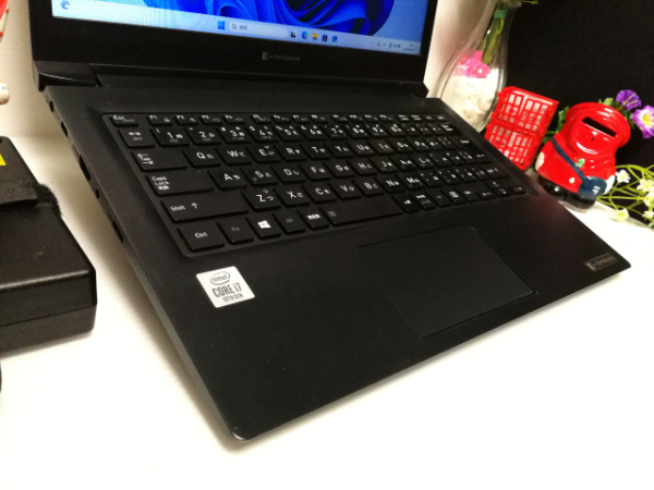 COREi7-10510U　SSD512GB　メモリ8GB搭載　☆Windows11☆hq　即決/Office2021/HDMI搭載/即日発送☆01