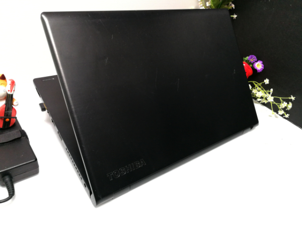 COREi7-8550U　SSD256GB　メモリ8GB搭載　☆Windows11☆id　即決/Office2021/HDMI搭載/即日発送☆01