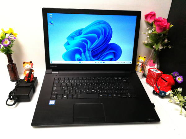 COREi7-8550U　SSD256GB　メモリ8GB搭載　☆Windows11☆id　即決/Office2021/HDMI搭載/即日発送☆01