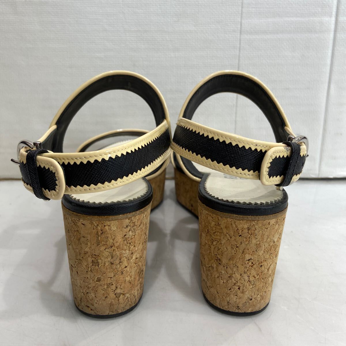 【Salvatore Ferragamo サルバトーレフェラガモ】16361 サンダル サイズ6 ブラック ウェッジソール イタリア制 2506oki h