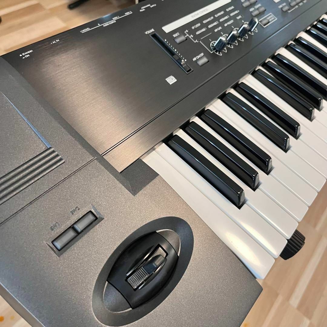 【10317】 希少品 KORG TR76 シンセサイザー名機 Yahoo!オークション - 【10317】 希少品 KORG TR76