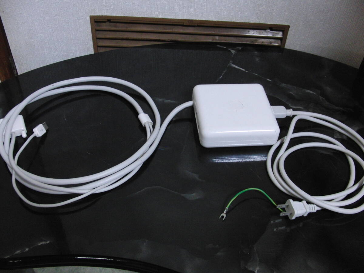 中古 純正　DVI to ADC　変換アダプター A1006 おまけ　Apple Cinema HD Display 23インチ M8536