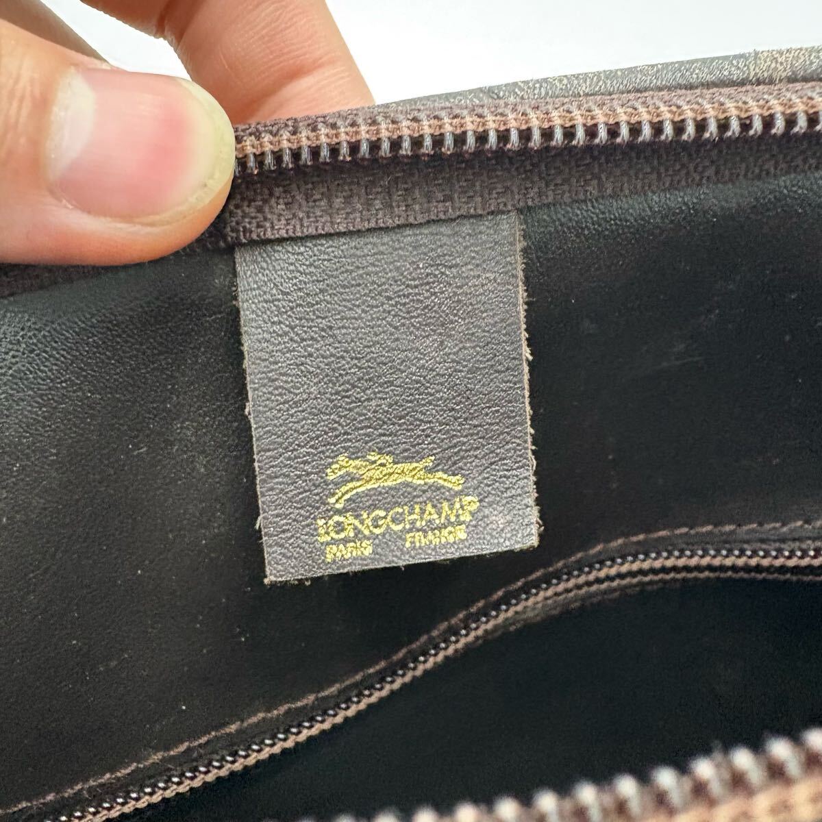 A ■ 洗練されたデザイン '高級(jí)感溢れる' Longchamp ロンシャン ロゴ 総柄 ミニ ボストンバッグ 手提げ鞄 ハンドバッグ カバン ブラウン系