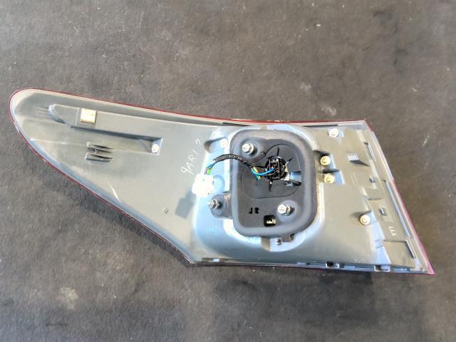 レクサス LS DAA-UVF45 右テールランプ LS600H Iパッケージ 8V3 81551-50230_画像2