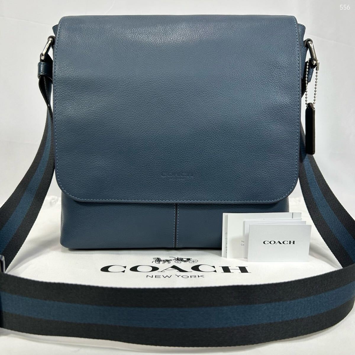 極美品✨コーチ ヘリテージ シグネチャー メッセンジャーバッグ ブラック A4 入手困難/極美品】定価11万 コーチ COACH ヘリテージ カラー