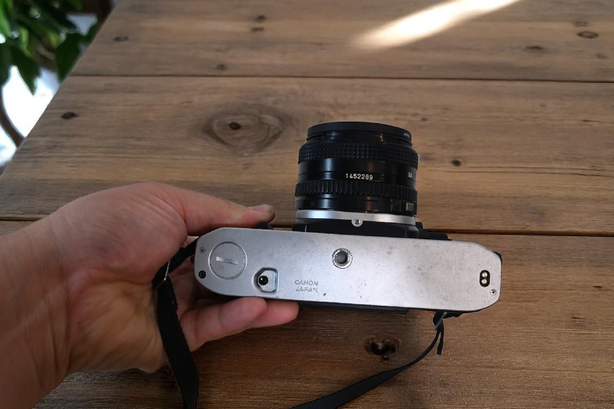 ○CANON/キヤノンAE-1　一眼レフカメラ　50ｍｍｆ1.8 古道具のgplus広島 2506ｋ